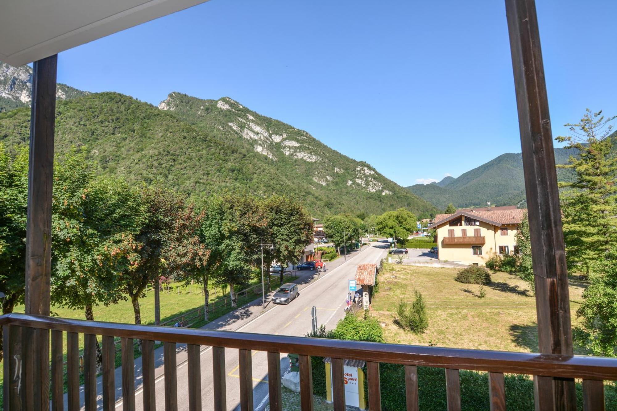 Hotel Sport Pieve Di Ledro Kültér fotó