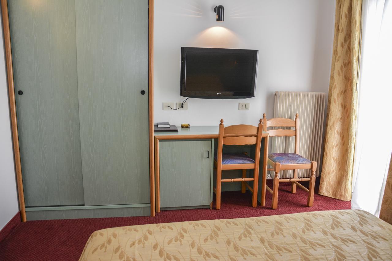 Hotel Sport Pieve Di Ledro Kültér fotó