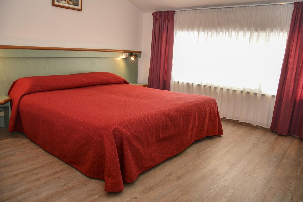 Hotel Sport Pieve Di Ledro Kültér fotó